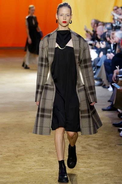 Look 40